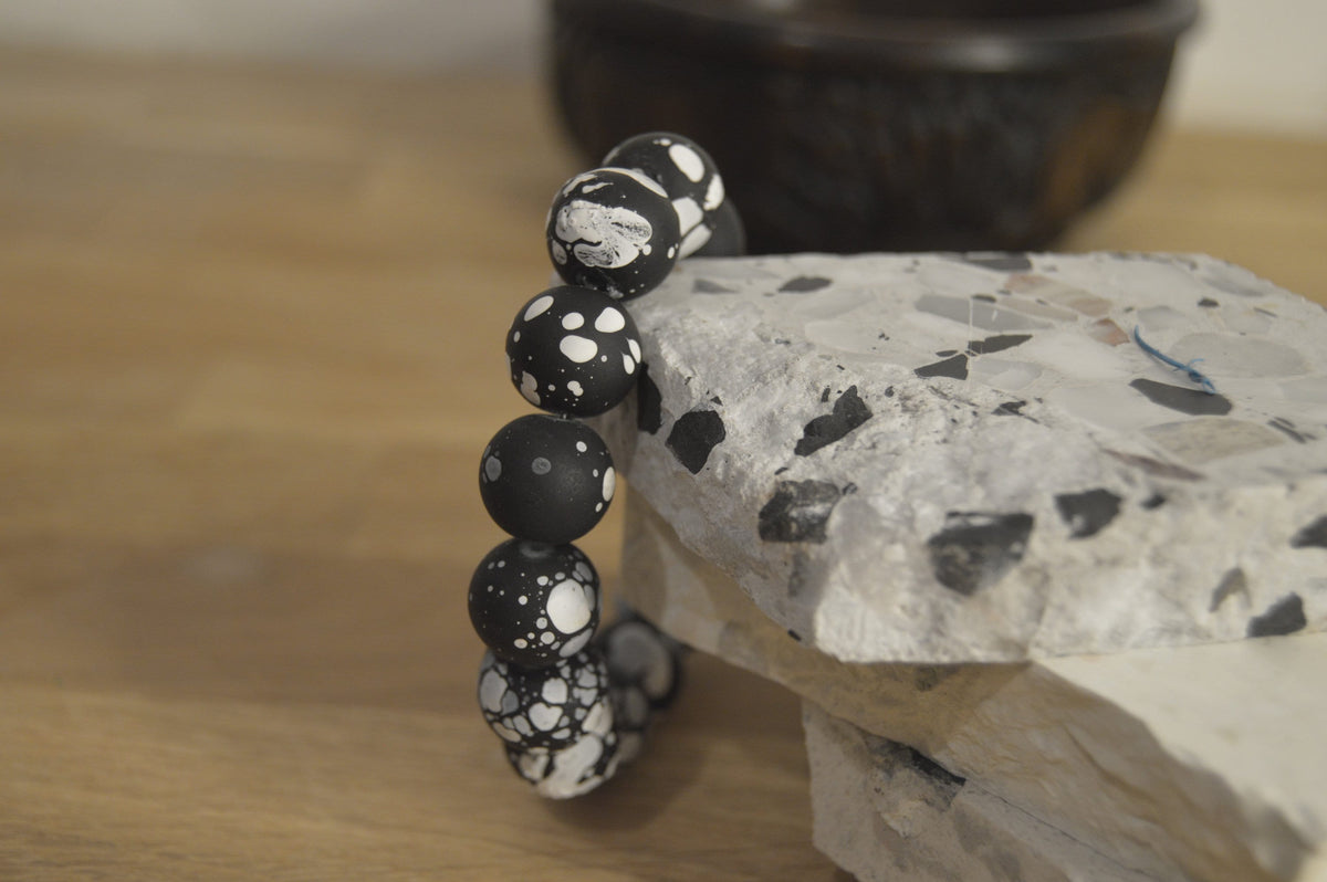 Black Splatter Bead Bracelet // Handmade Bracelet // 14mm Beads
